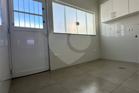 Casa à venda com 3 quartos, sendo 1 suíte,  no condomínio Horto Florestal Villagio, Sorocaba - SP