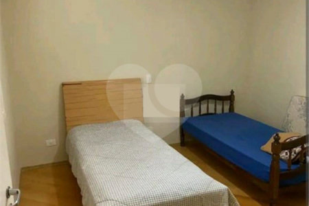 Sobrado à venda com 3 quartos, sendo 1 suíte, em Jardim Maristela, Atibaia, SP