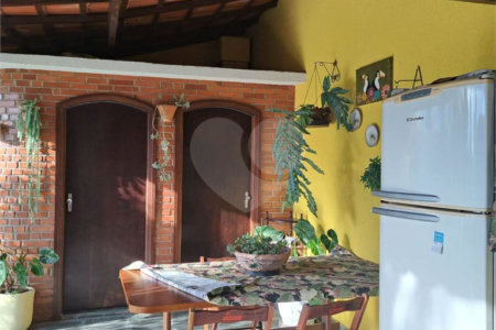 Casa Térrea à venda com 3 quartos, sendo 2 suítes,  em Vila Oliveira, Mogi das Cruzes, SP