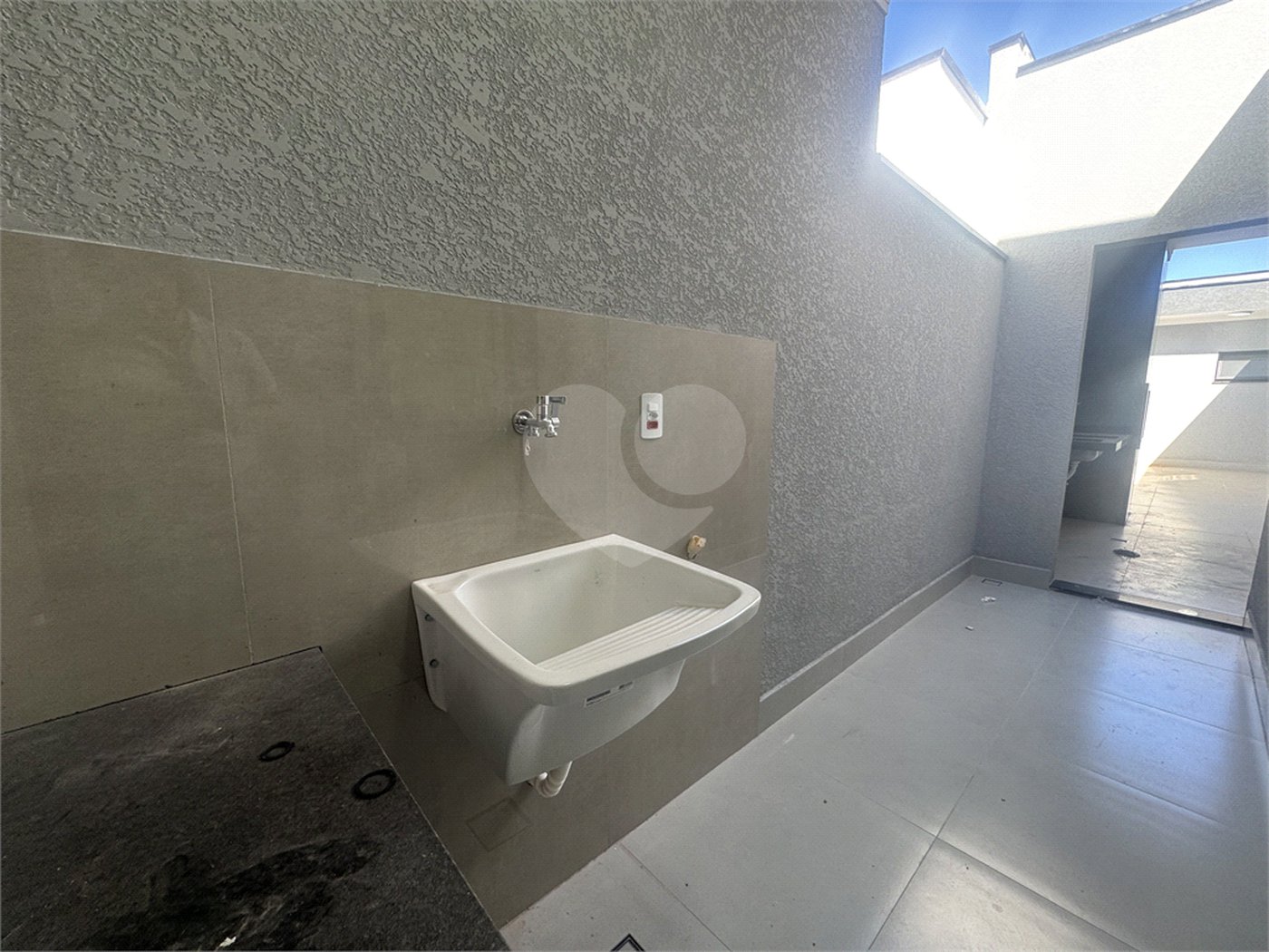 Casa à venda com 3 quartos, sendo 1 suíte, no condomínio Residencial Villagio Wanel, Sorocaba - SP