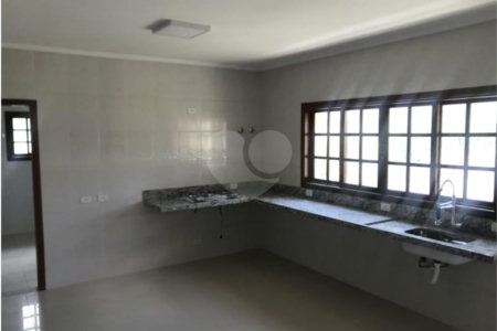 Casa à venda com 4 suítes em Nova Gardênia, Atibaia, SP
