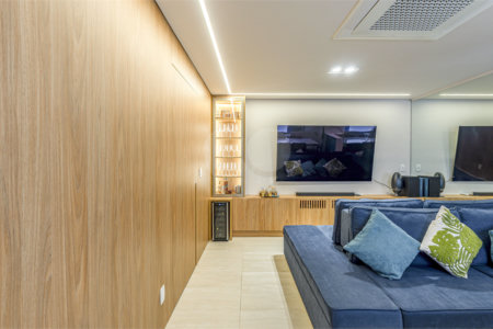 Apartamento à venda com 3 quartos, sendo 1 suíte, em Vila Uberabinha, São Paulo, SP
