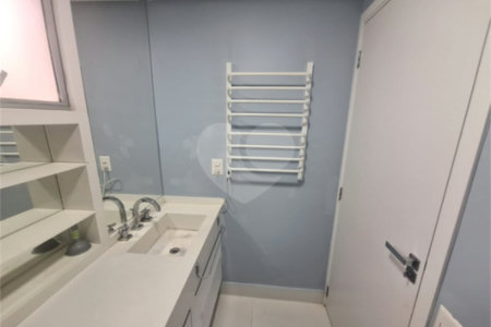 Apartamento à venda com 2 quartos em Vila Uberabinha, São Paulo, SP