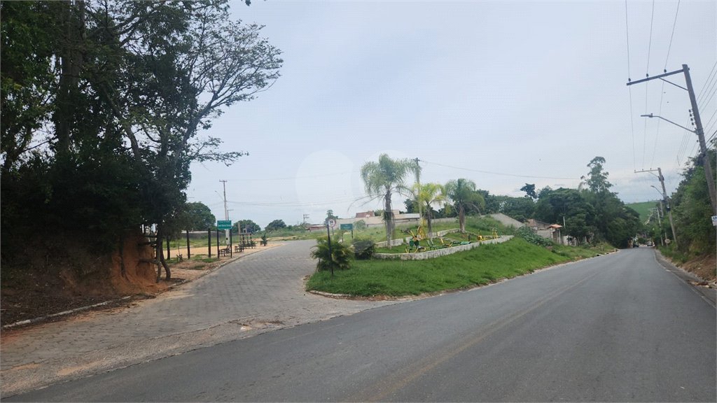 Terreno à venda no Centro, Sarapuí, SP