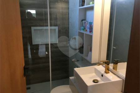 Casa à venda com 3 quartos, sendo 1 suíte, no condomínio Golden Park Residence II, Sorocaba - SP