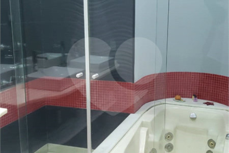 Casa de Vila à venda com 3 quartos, sendo 2 suítes, em Jardim Emília, Sorocaba, SP