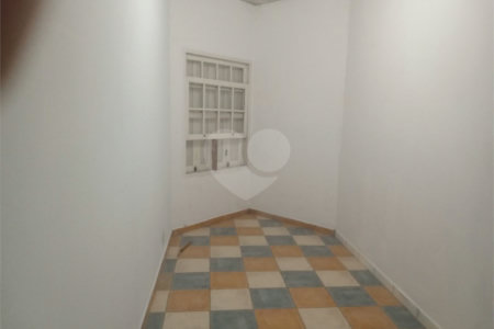 Chácara à venda com 7 quartos, sendo 3 suítes, em Saboó, São Roque, SP
