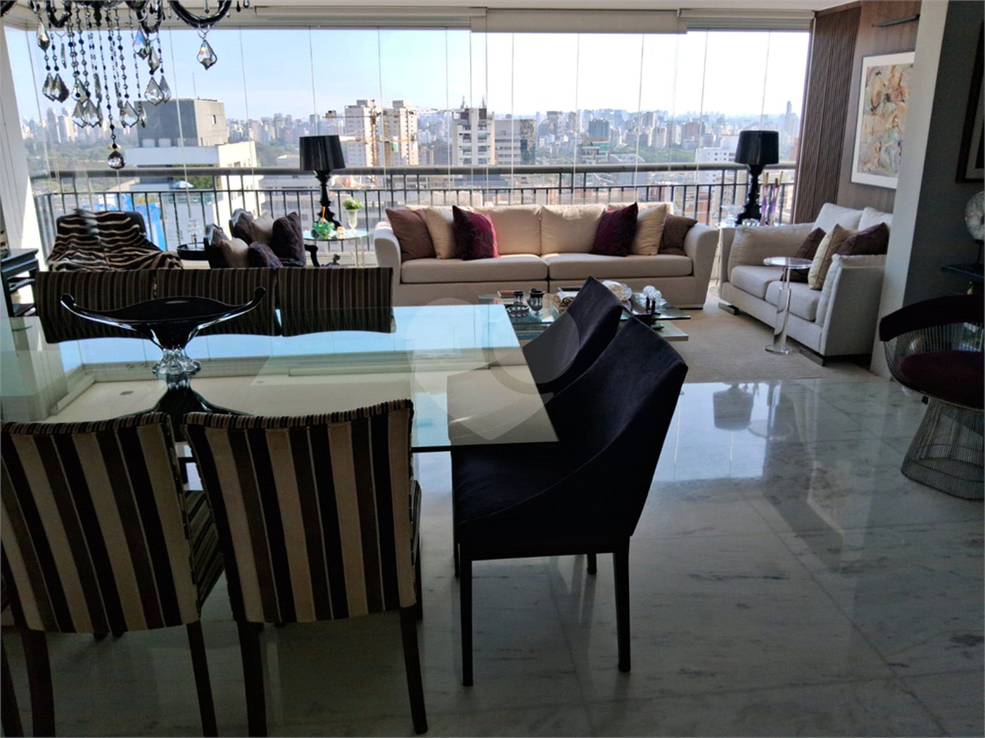 Apartamento à venda com 3 suítes em Vila Mariana, São Paulo, SP