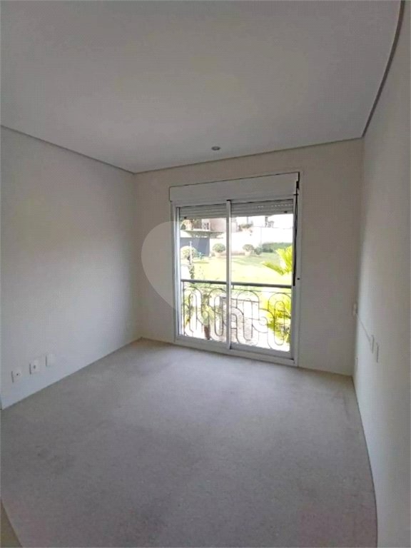 Casa à venda com 3 suítes no condomínio Solares Vila Europa, São Paulo - SP