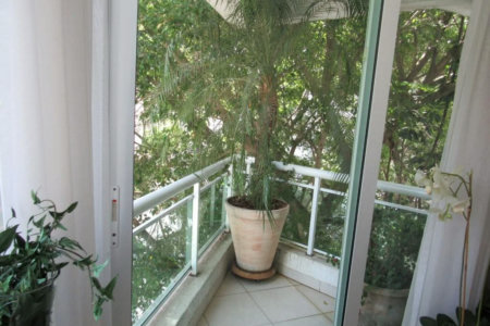 Apartamento à venda com 3 suítes em Real Parque, São Paulo, SP