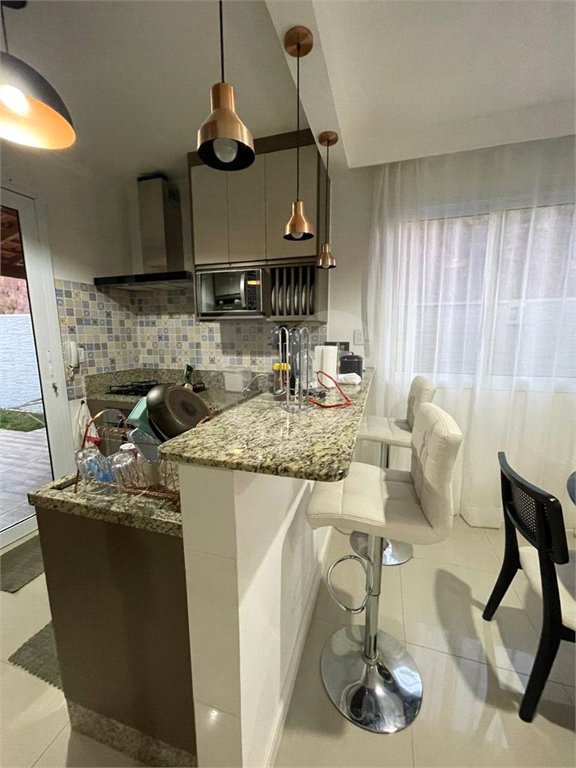 Casa à venda com 3 suítes no condomínio Residencial Rubi, Mogi das Cruzes - SP