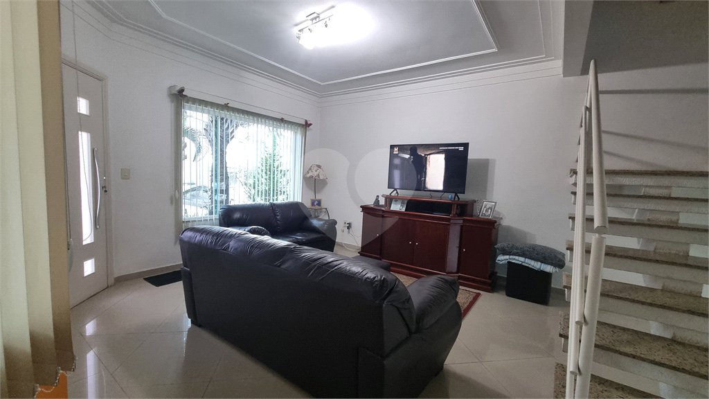 Casa à venda com 4 quartos, sendo 3 suítes,  no condomínio Residencial Villa dos Inglezes, Sorocaba - SP
