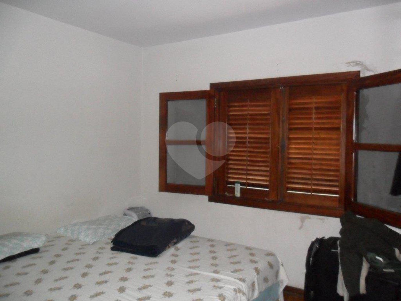 Sobrado à venda com 3 quartos, sendo 1 suíte, em Vila Romero, São Paulo, SP