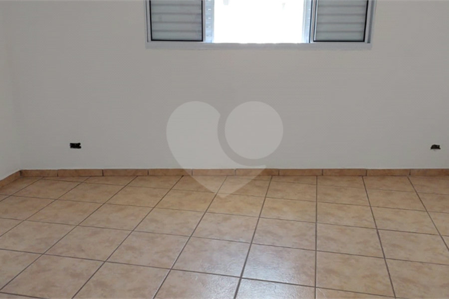 Sobrado à venda com 3 quartos, sendo 2 suítes, em Vila Paulicéia, São Paulo, SP