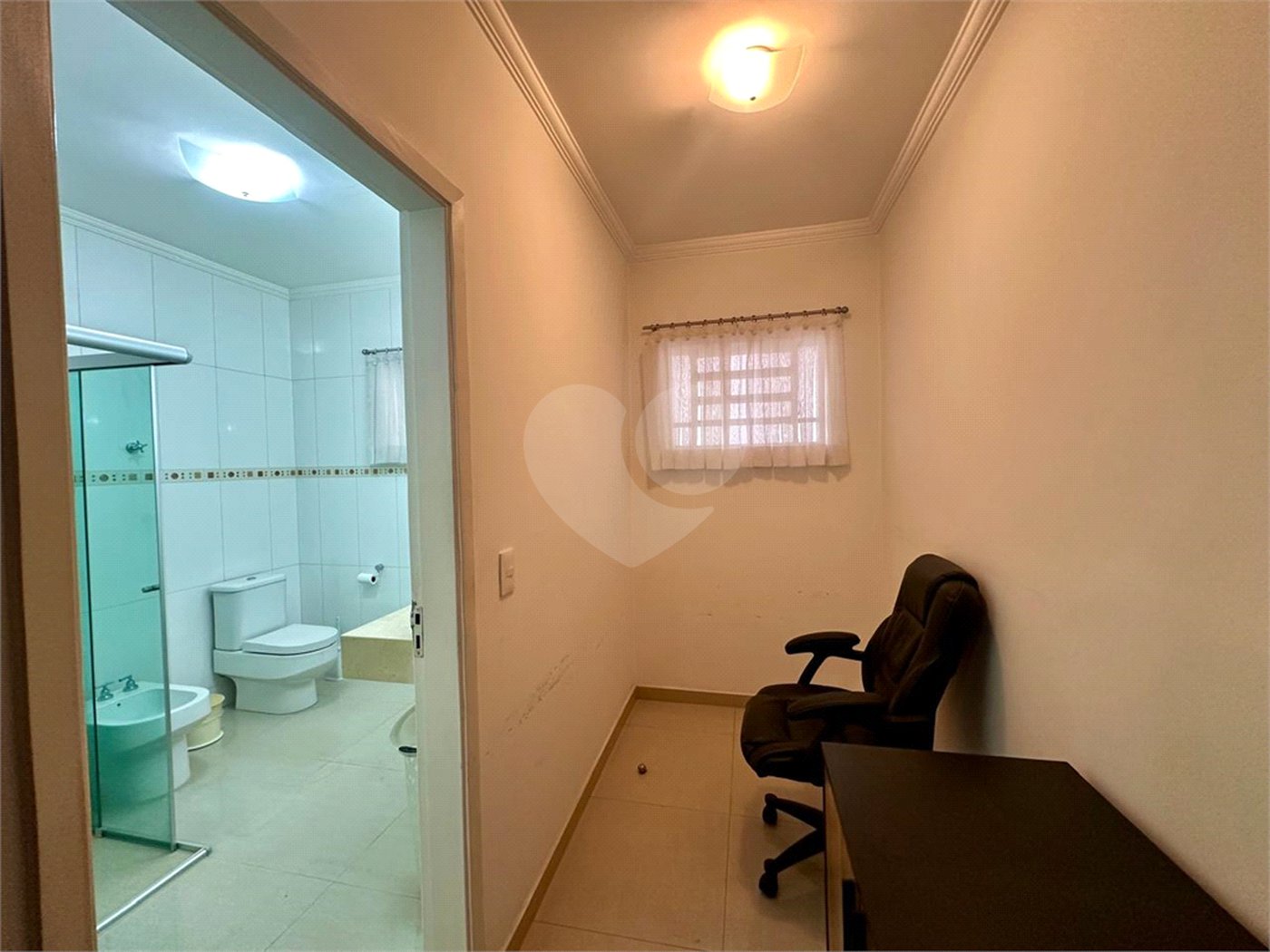 Sobrado à venda com 4 quartos, sendo 1 suíte, em Parque Novo Mundo, São Paulo, SP