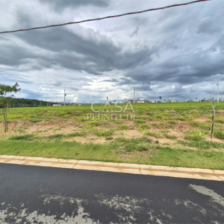 Terreno em condomínio à venda em Alphaville Nova Esplanada, Votorantim, SP