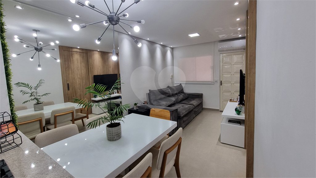 Casa no Condomínio Flamboyant II a venda .