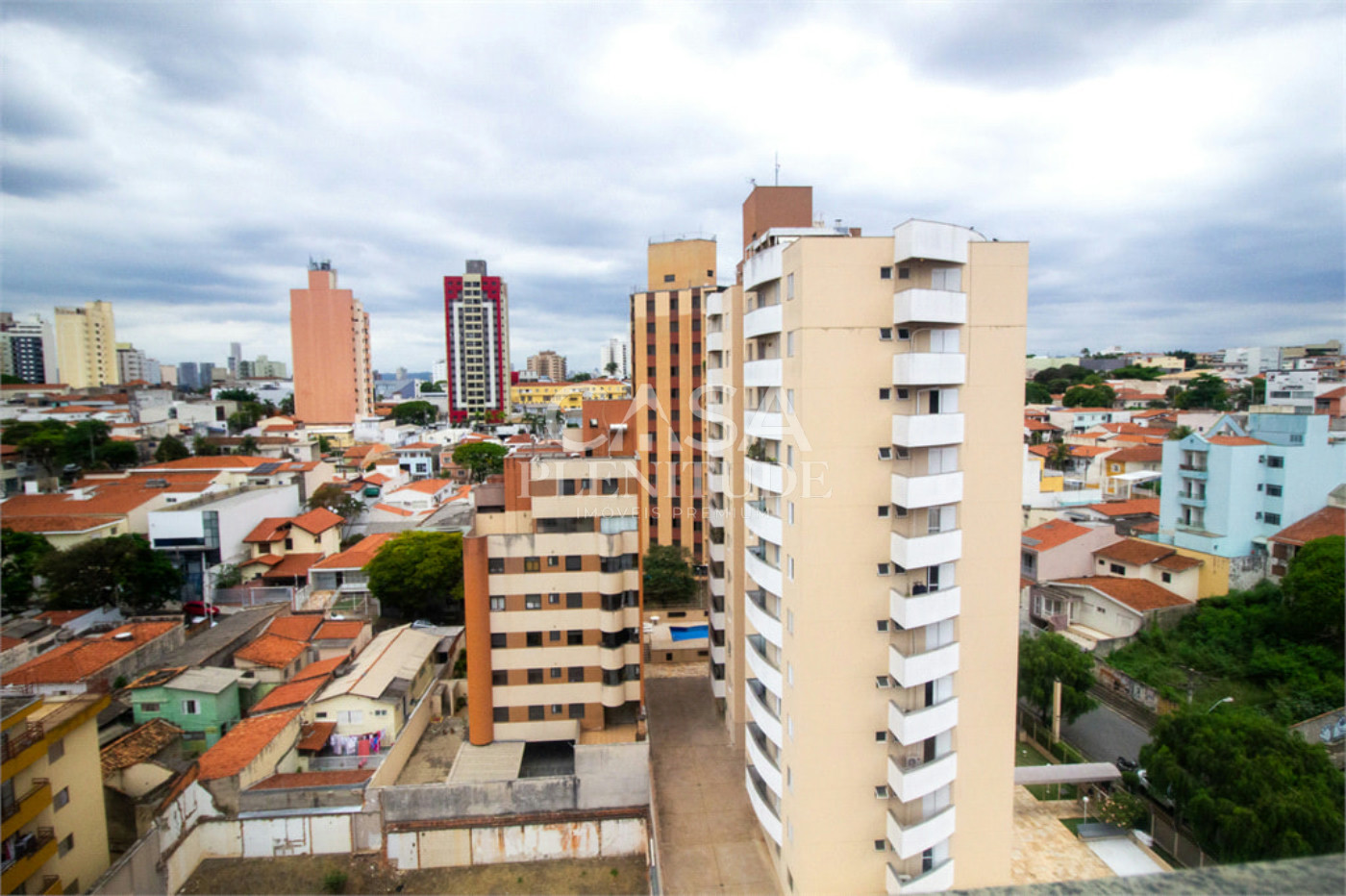 Apartamento à venda com 4 suítes no Centro, Sorocaba, SP
