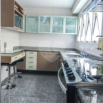 Apartamento à venda com 3 suítes em Real Parque, São Paulo, SP
