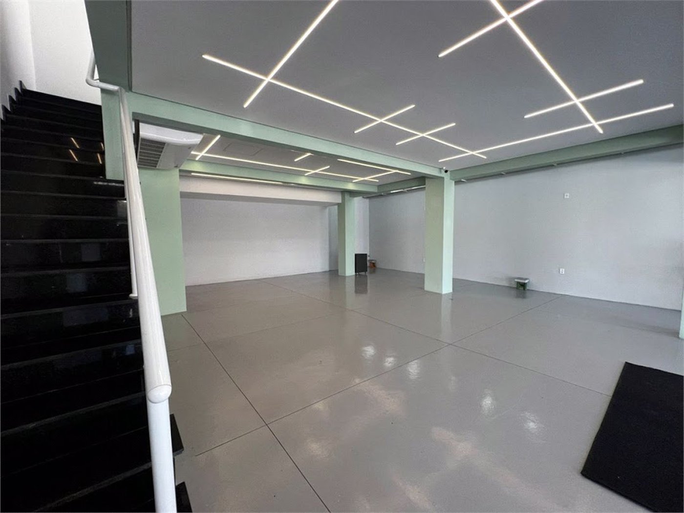Sala Comercial para locação, Vila Matias, Santos - SA0074.