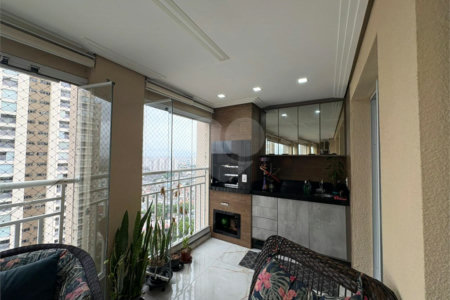 Apartamento à venda com 4 quartos, sendo 3 suítes, em Vila Augusta, Guarulhos, SP
