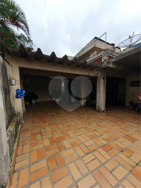 Casa Térrea à venda com 3 quartos, sendo 1 suíte, em Vila Ré, São Paulo, SP