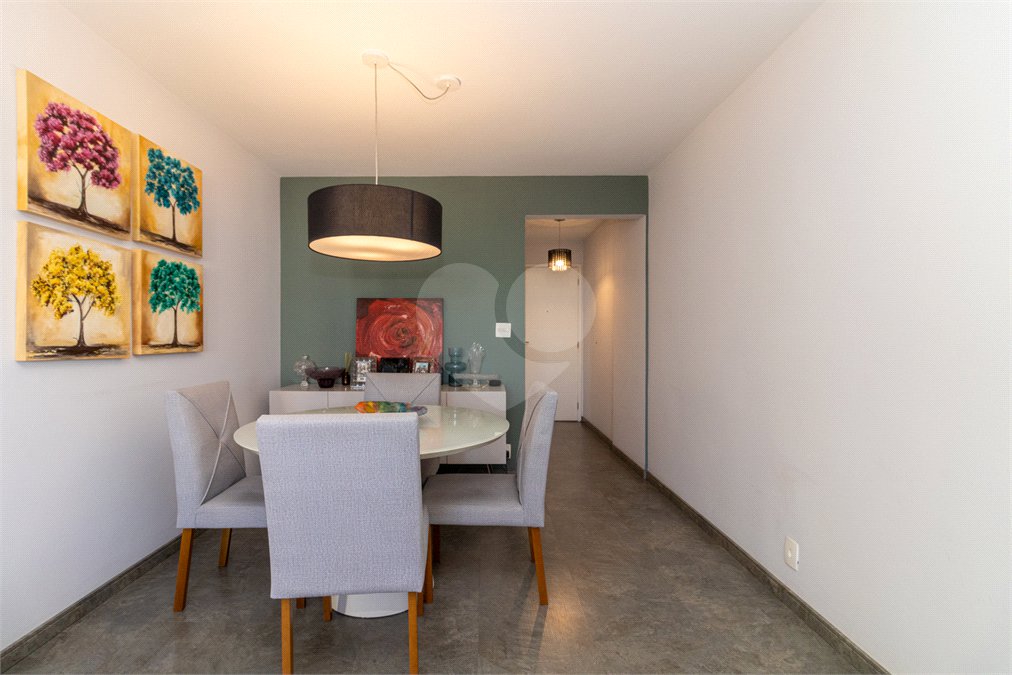 Apartamento à venda com 2 quartos em Moema, São Paulo, SP