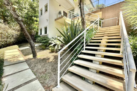 Casa à venda com 4 quartos, sendo 3 suítes,  no condomínio Vilarejo, Carapicuíba - SP
