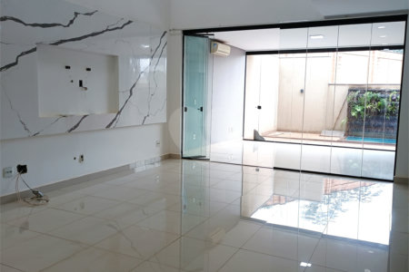 Sobrado à venda com 4 quartos, sendo 1 suíte, em Reserva San Gabriel, Ribeirão Preto, SP
