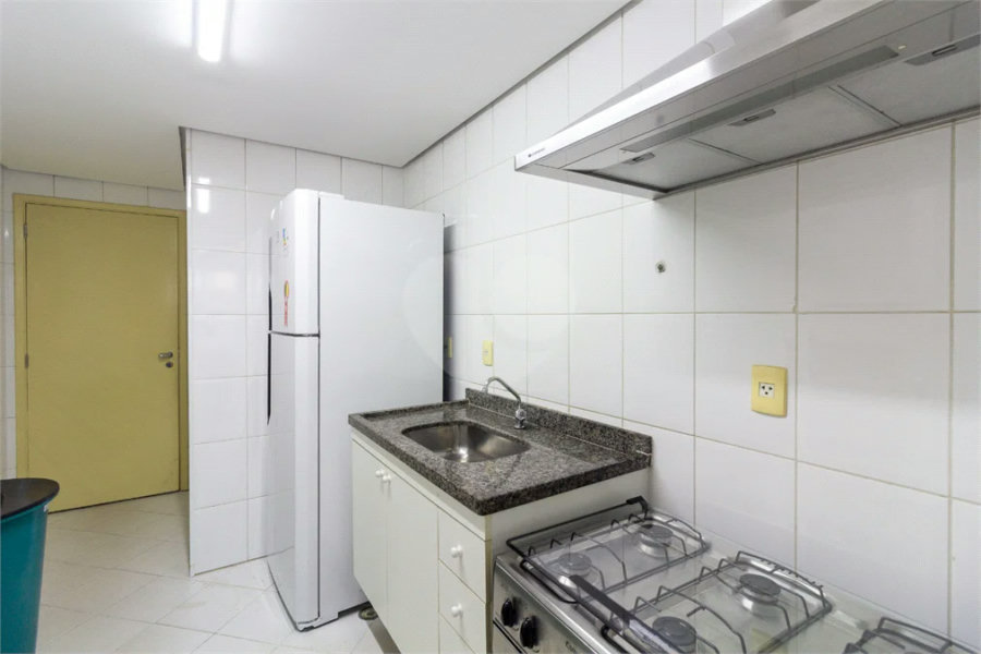Apartamento à venda com 3 suítes em Vila Romana, São Paulo, SP