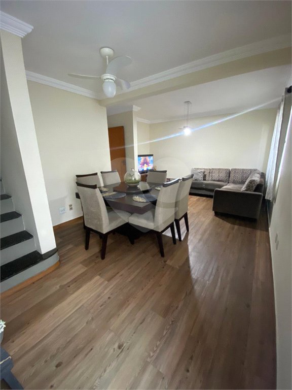 Casa à venda com 3 quartos, sendo 1 suíte, no condomínio Regina, São Paulo - SP