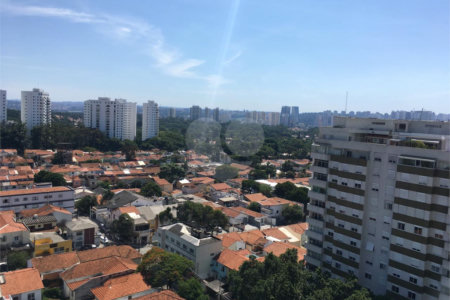 Apartamento à venda com 4 quartos, sendo 1 suíte, em Chácara Santo Antônio, São Paulo, SP