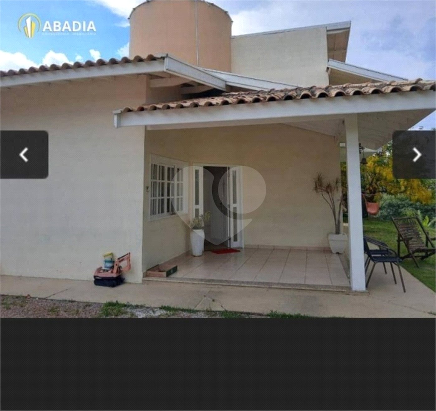 Chácara à venda ou para alugar com 4 quartos, sendo 1 suíte, em Vila Omízollo, Louveira, SP