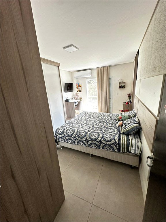Casa à venda com 3 suítes no condomínio Belvedere II, Votorantim - SP