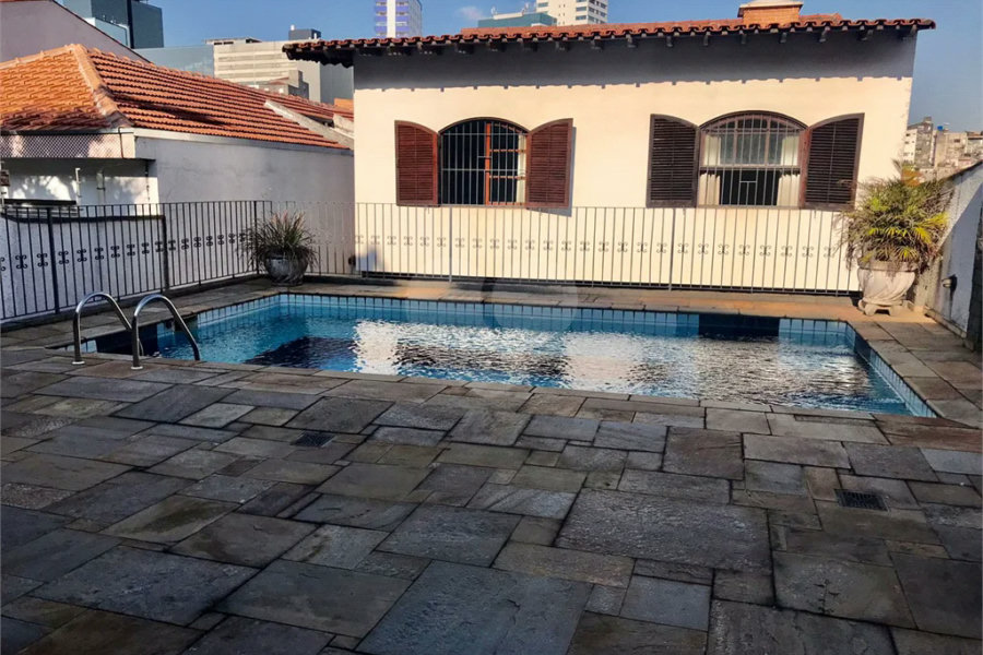 Sobrado à venda com 3 suítes em Jardim França, São Paulo, SP