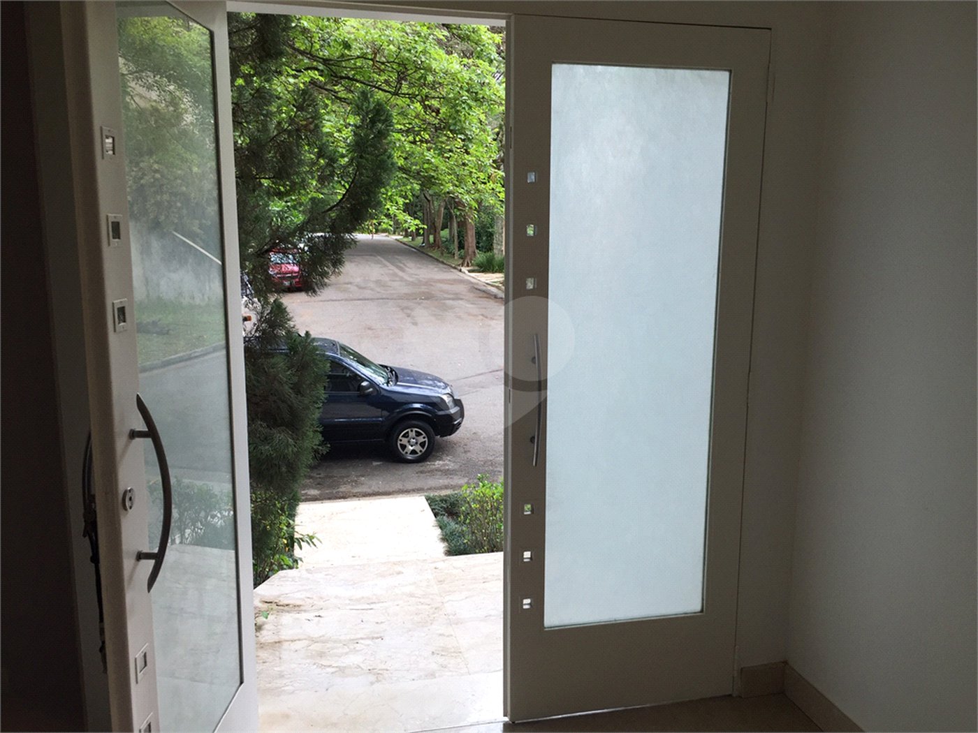 Casa à venda com 4 quartos, sendo 2 suítes, no condomínio Residencial Morumbi, São Paulo - SP
