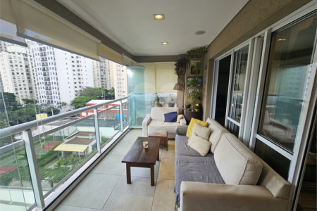 Apartamento para alugar com 2 quartos, sendo 1 suíte,  em Jardim das Acácias, São Paulo, SP