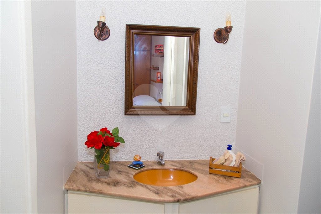 Casa à venda com 4 quartos, sendo 1 suíte, no Centro, Atibaia, SP