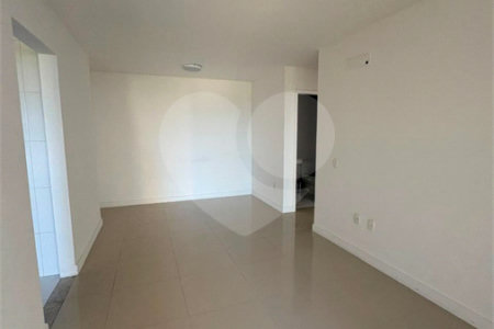 Apartamento à venda com 2 quartos, sendo 1 suíte,  em Camorim, Rio de Janeiro, RJ