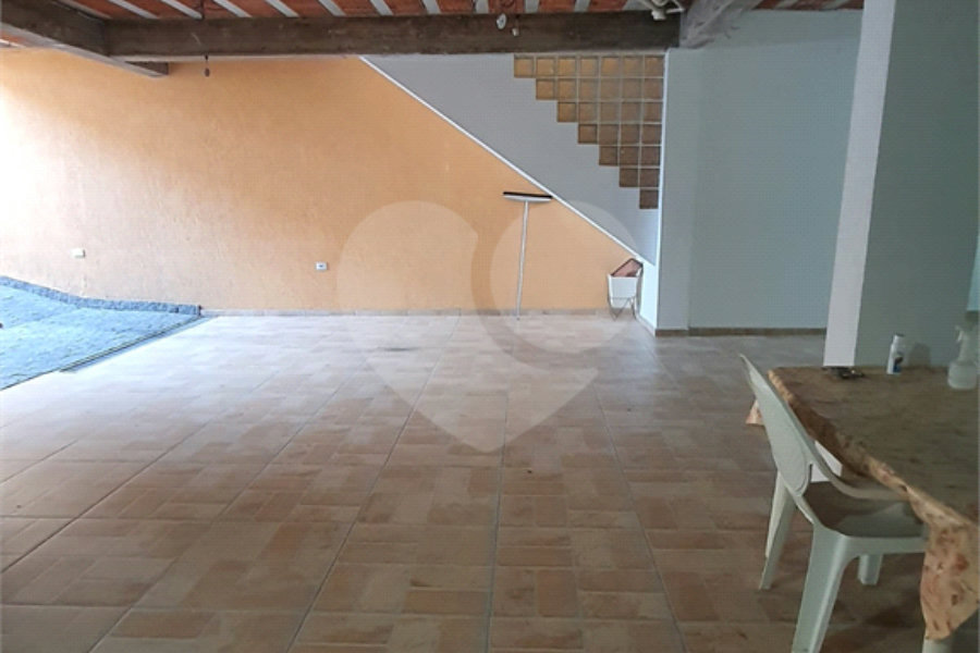 Casa Térrea à venda com 3 quartos, sendo 1 suíte, em Vila Pereira Barreto, São Paulo, SP