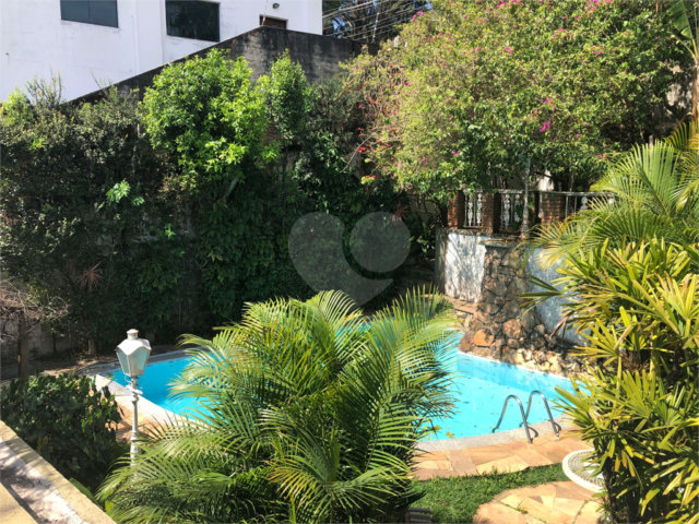 Sobrado à venda com 5 quartos, sendo 1 suíte,  em Jardim São Bento, São Paulo, SP