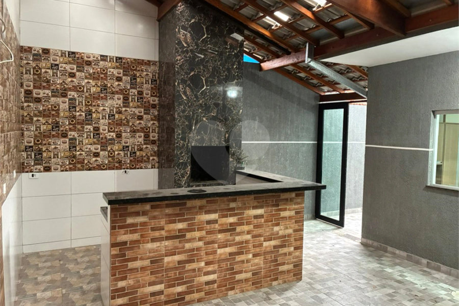 Sobrado à venda com 3 quartos, sendo 1 suíte, em Vila Maricy, Guarulhos, SP