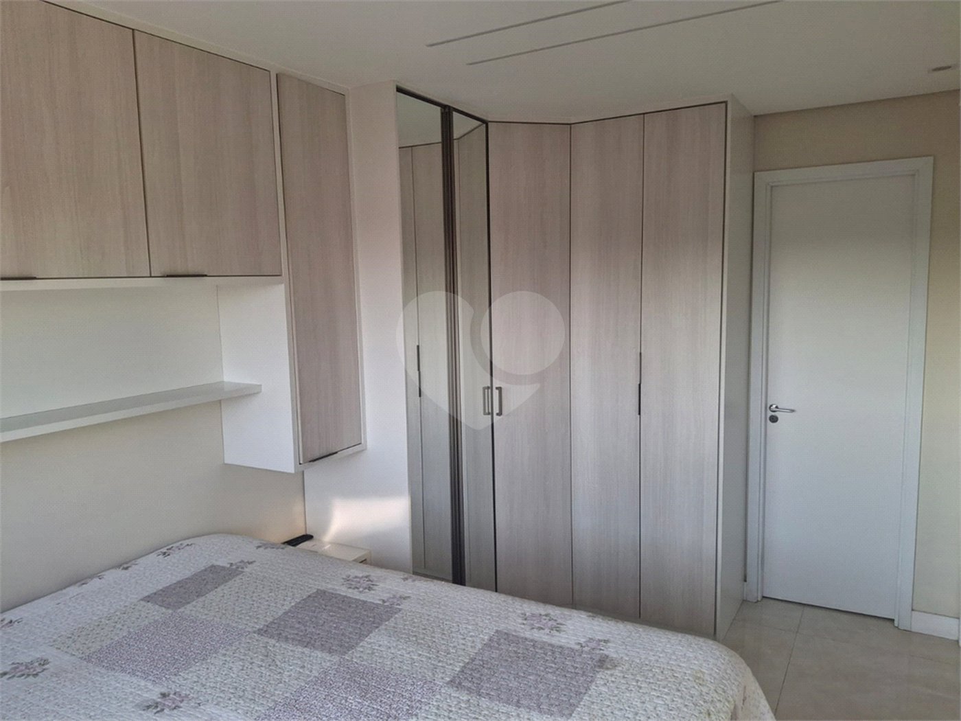 Apartamento à venda com 2 quartos, sendo 1 suíte,  em Ferreira, São Paulo, SP