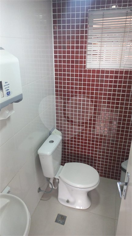 Salão Comercial à venda ou para alugar em Vila Vitória, Mogi das Cruzes, SP