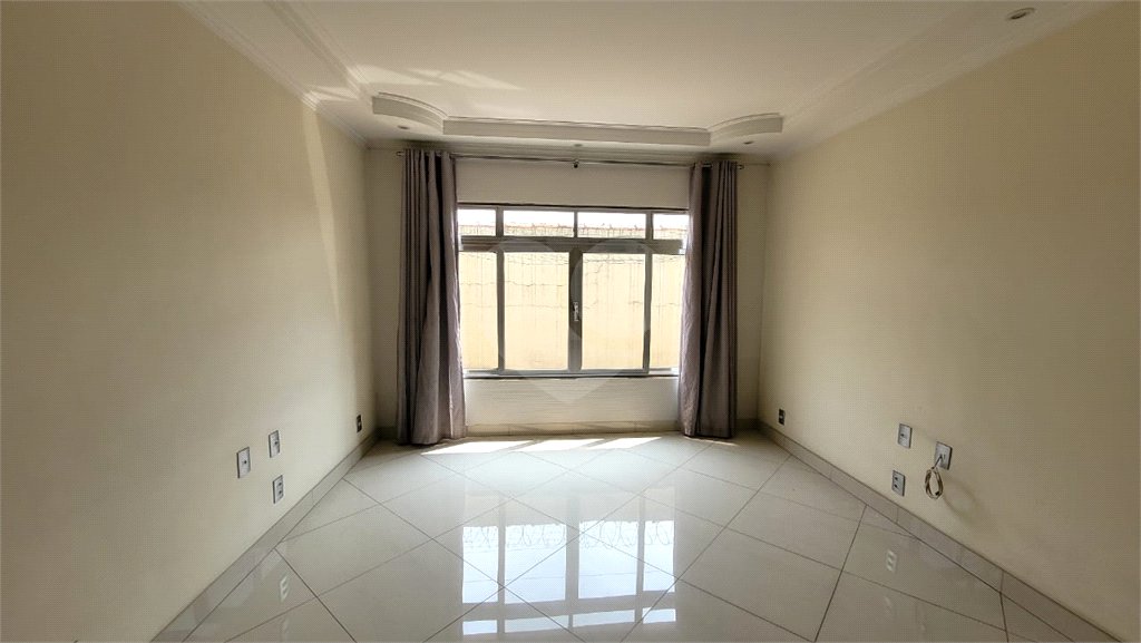 Casa à venda com 6 quartos, sendo 1 suíte, em Pirituba, São Paulo, SP