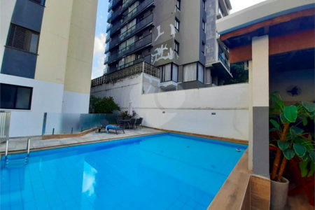 Apartamento para alugar com 3 quartos, sendo 1 suíte, em Vila Olímpia, São Paulo, SP