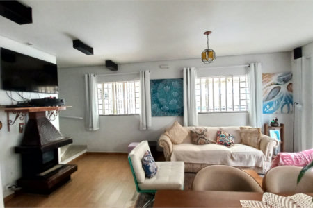 Sobrado à venda com 3 quartos, sendo 1 suíte, em Vila Gomes, São Paulo, SP