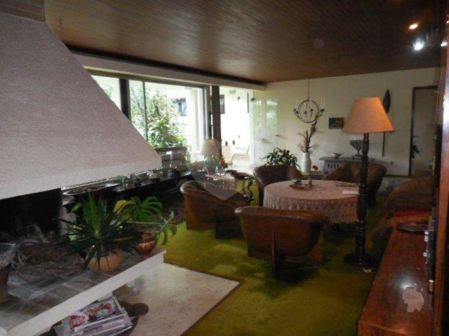 Casa à venda com 6 quartos, sendo 1 suíte,  em Tremembé, São Paulo, SP