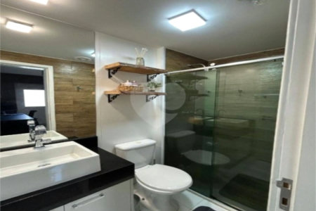 Apartamento à venda com 2 quartos, sendo 1 suíte, em Vila Andrade, São Paulo, SP