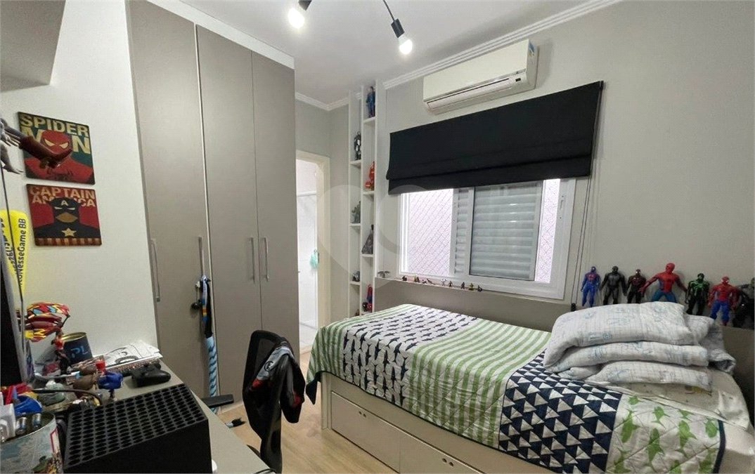 Sobrado à venda com 3 quartos, sendo 1 suíte, em Jardim Umuarama, São Paulo, SP